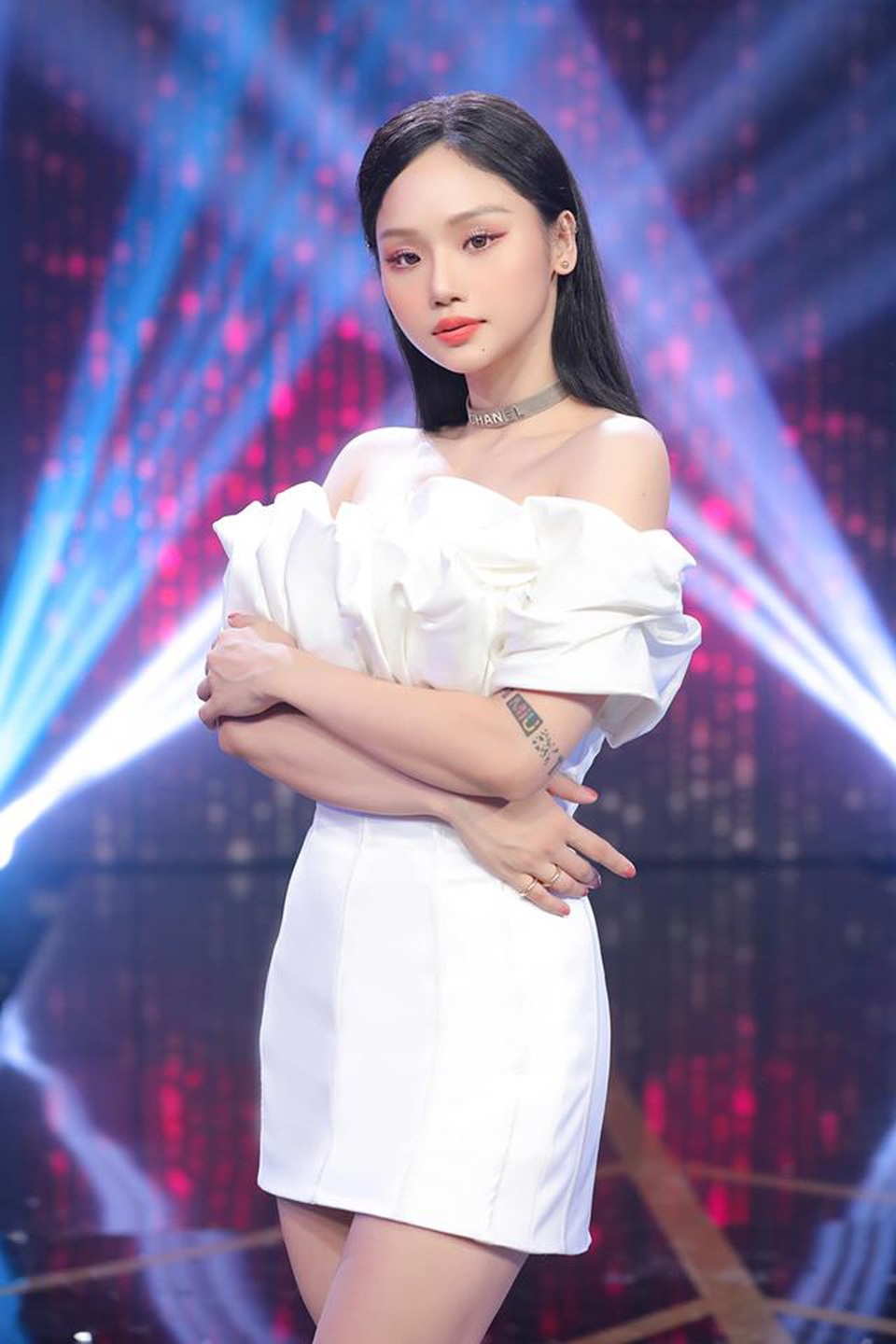 Ngỡ ngàng tên thật của MC Quyền Linh, ca sĩ Quang Lê và dàn sao - 11 Ngỡ ngàng tên thật của MC Quyền Linh, ca sĩ Quang Lê và dàn sao - 11