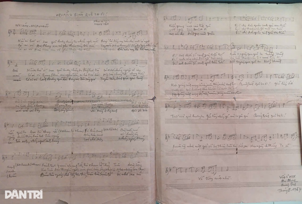 Amintiri și povești emoționante din spatele prețioaselor suveniruri și documente despre muzicianul Hoang Van - Partea a 3-a Hồi ức, chuyện xúc động sau những kỷ vật, tư liệu quý về nhạc sĩ Hoàng Vân - 3