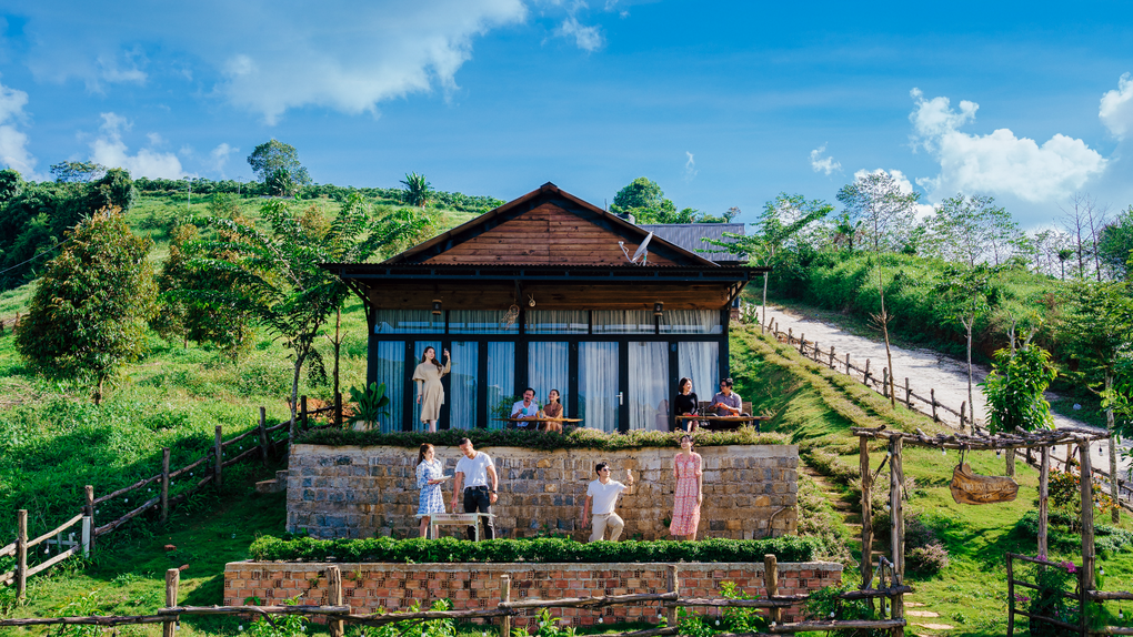 Vĩnh Xương, Đinh Y Nhung tham gia phim về tuổi trung niên - 3 Vĩnh Xương, Đinh Y Nhung tham gia phim về tuổi trung niên - 3