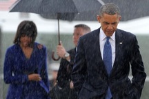 Sự khác biệt giữa Barack Obama và Donald Trump qua hai bức ảnh