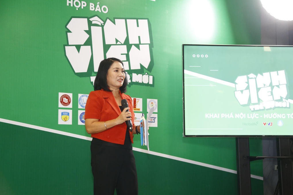 NSƯT Trần Ly Ly, Quang Dũng làm giám khảo của Sinh viên thế hệ mới - 2 NSƯT Trần Ly Ly, Quang Dũng làm giám khảo của Sinh viên thế hệ mới - 2