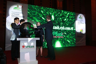 “Trình làng” thẻ trả trước Online - VPBank Smartcash Visa 
