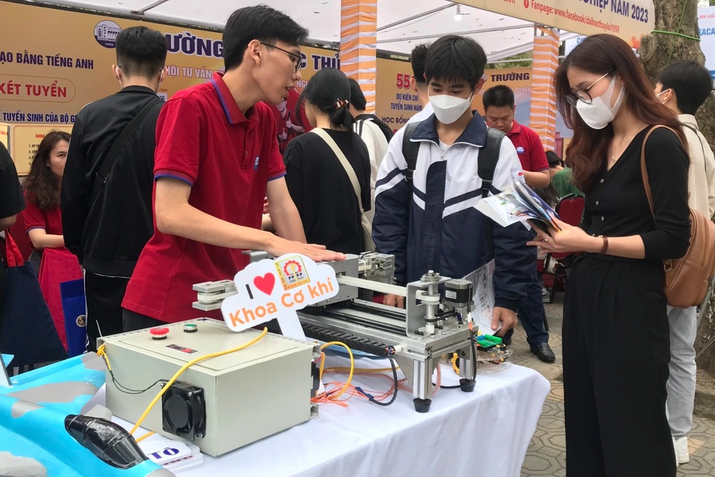 Nghề làm kinh tế xanh lương nghìn USD, chưa ra trường đã có việc - 1 Nghề làm kinh tế xanh lương nghìn USD, chưa ra trường đã có việc - 1