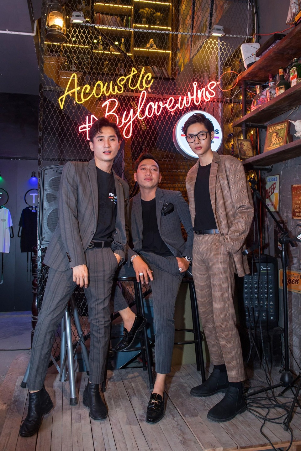 Lovewins - Không gian lục sắc thu hút giới trẻ - 2 Lovewins - Không gian lục sắc thu hút giới trẻ - 2