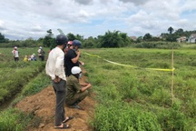 Phát hiện thi thể người phụ nữ trên cánh đồng sau một ngày mất tích