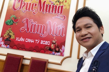 Ca sĩ Trọng Tấn: “Tôi từng được lì xì ngay tại sân khấu”