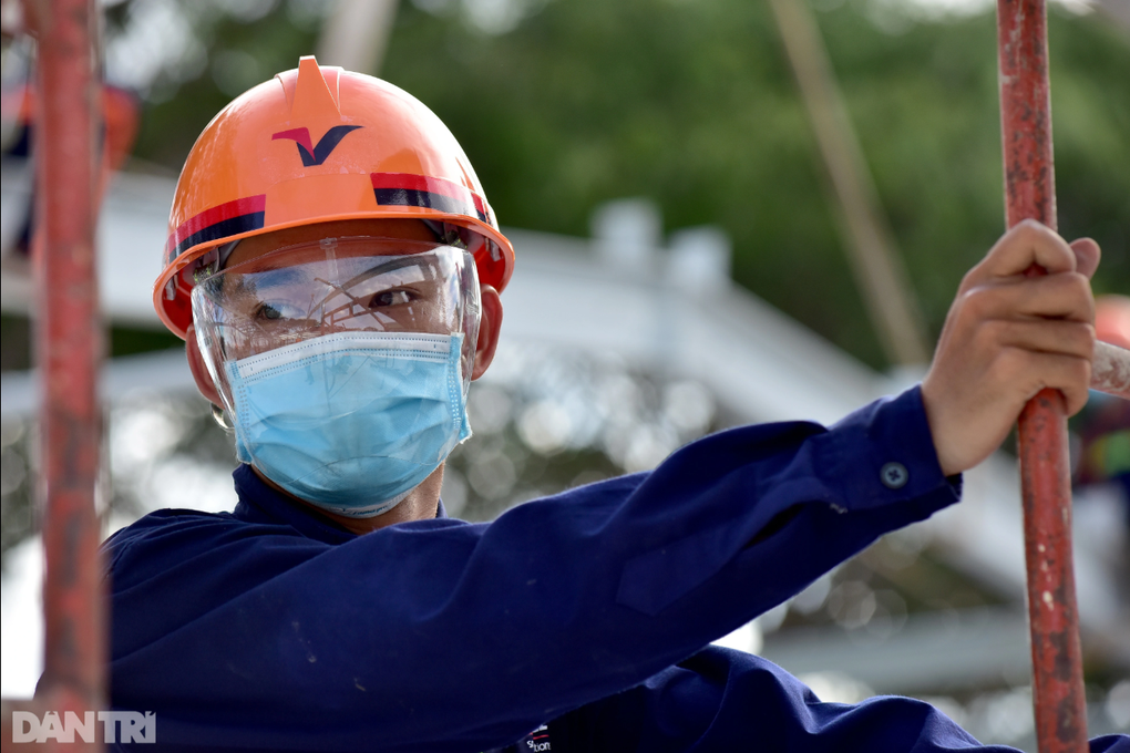 Chủ thầu xây dựng méo mặt vì hợp đồng nhiều tỷ teo còn... vài triệu đồng - 1 Chủ thầu xây dựng méo mặt vì hợp đồng nhiều tỷ teo còn... vài triệu đồng - 1