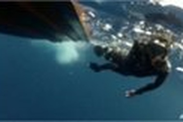 Thợ lặn hải quân tìm kiếm MH370