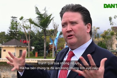 Đại sứ Mỹ Knapper nêu bật kết quả hợp tác khắc phục hậu quả chiến tranh