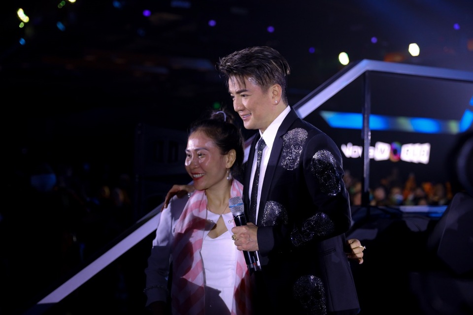 Điểm lại những điều ấn tượng nhất từ 4 đêm nhạc Stars By Night Party - 2 Điểm lại những điều ấn tượng nhất từ 4 đêm nhạc Stars By Night Party - 2