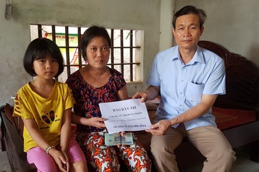 Bạn đọc Dân trí giúp đỡ chị Thơm mắc “bệnh hiểm” 35 triệu đồng