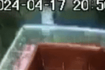 Toàn cảnh vụ kẻ bịt mặt đi ô tô táo tợn cướp tiệm vàng trong 6 giây