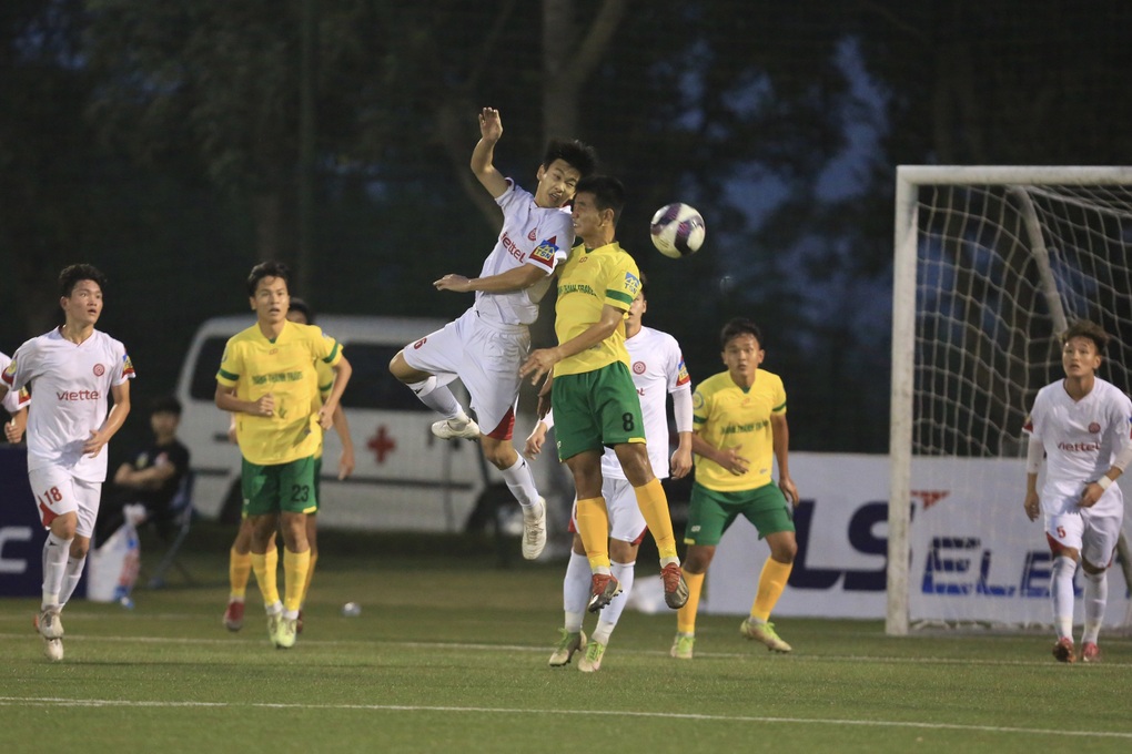 Viettel, SL Nghệ An và PVF vào bán kết giải U17 Quốc gia 2023 - 1 Viettel, SL Nghệ An và PVF vào bán kết giải U17 Quốc gia 2023 - 1