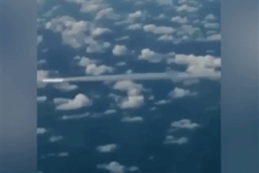 Con trai ông Trump đăng video bố bắn "nổ tung" CNN