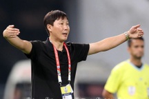 Thêm cầu thủ đột ngột rút lui, HLV Kim Sang Sik gặp khó khi đấu Man Utd