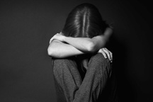 Khởi tố thầy giáo có hành vi hiếp dâm nữ sinh lớp 7