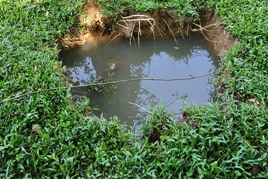 Xuất hiện thêm một “hố lạ”, khẩn cấp di dời nhà dân