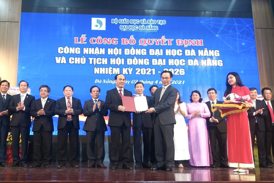 Đại học Đà Nẵng phấn đấu trở thành Đại học Quốc gia Đà Nẵng - 1 Đại học Đà Nẵng phấn đấu trở thành Đại học Quốc gia Đà Nẵng - 1