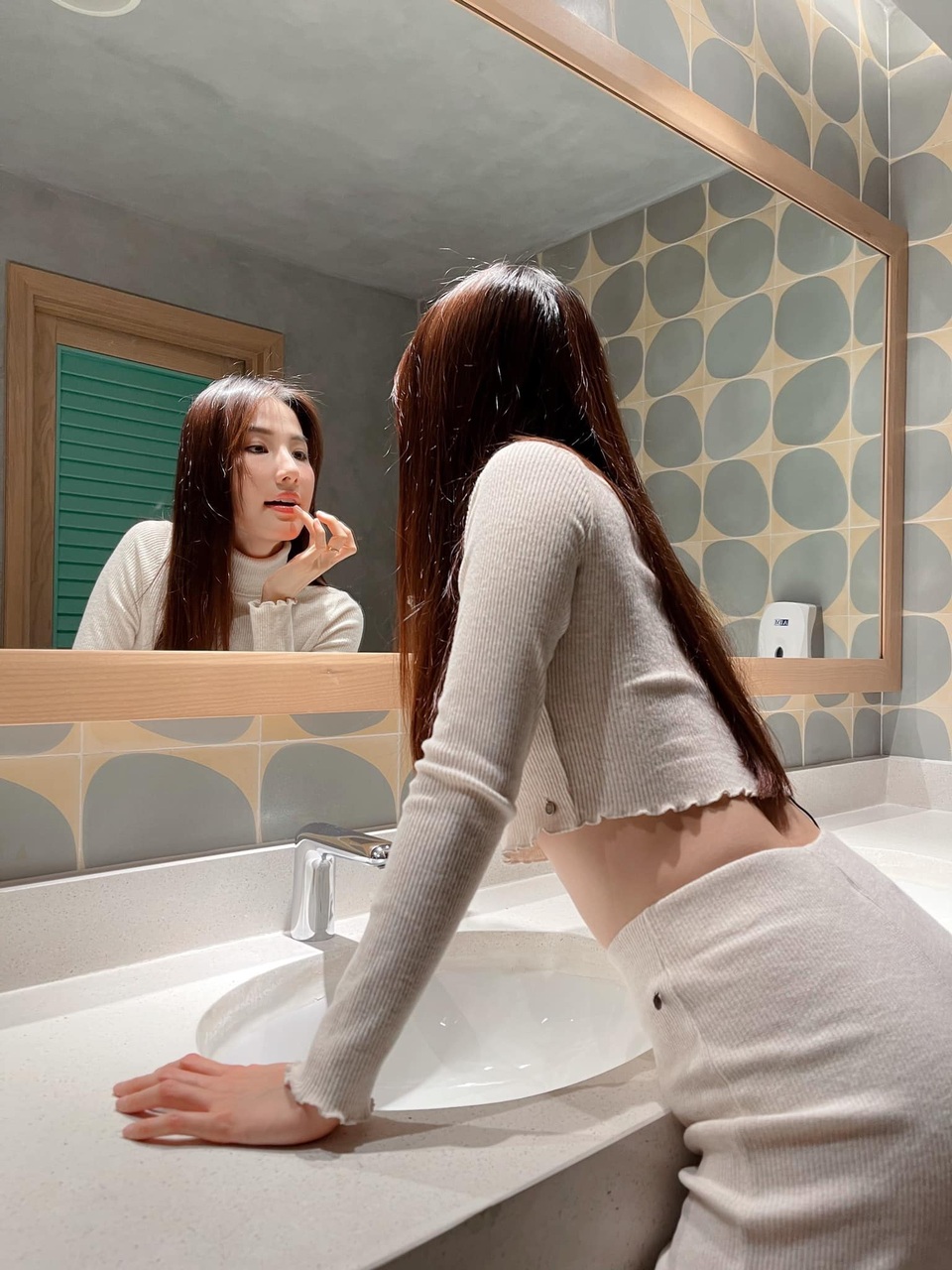 Nghệ sĩ Hoài Linh bức xúc khi bị lợi dụng hình ảnh - 12 Nghệ sĩ Hoài Linh bức xúc khi bị lợi dụng hình ảnh - 12