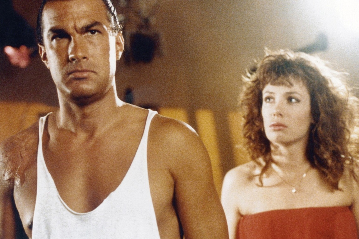 Bom sex Kelly LeBrock sống ẩn dật 25 năm, không hề xem tivi - 5 Bom sex Kelly LeBrock sống ẩn dật 25 năm, không hề xem tivi - 5