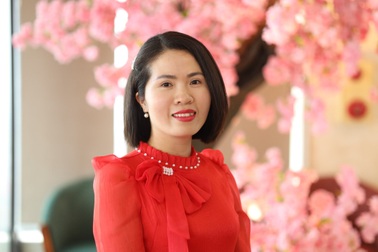 Nữ sinh nghèo "lột xác" thành tiến sĩ giành nhiều học bổng danh giá