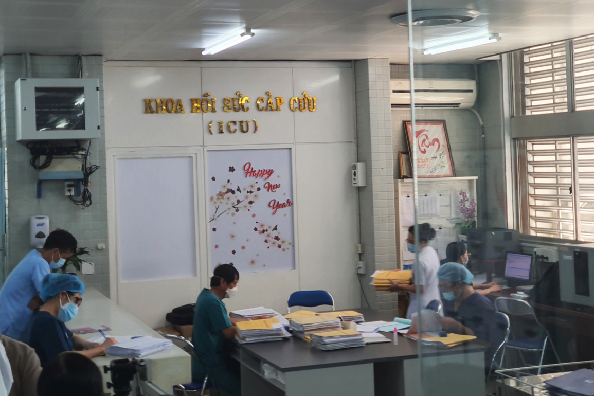 Người mẹ ở TPHCM ngưng tim 2 lần, nguy kịch vì không biết mình mang thai - 2 Người mẹ ở TPHCM ngưng tim 2 lần, nguy kịch vì không biết mình mang thai - 2