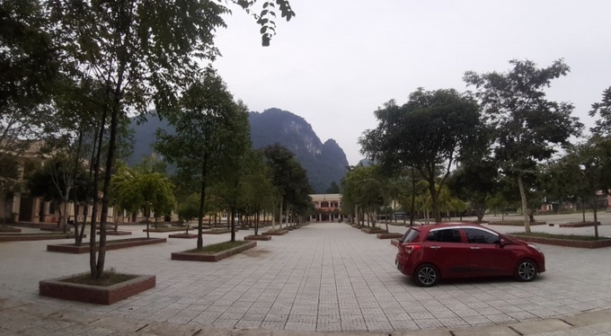 Khuôn viên của nhà trường.