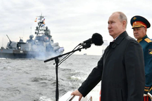 Tổng thống Putin nói "vũ khí Nga đi trước đối thủ hàng chục năm"