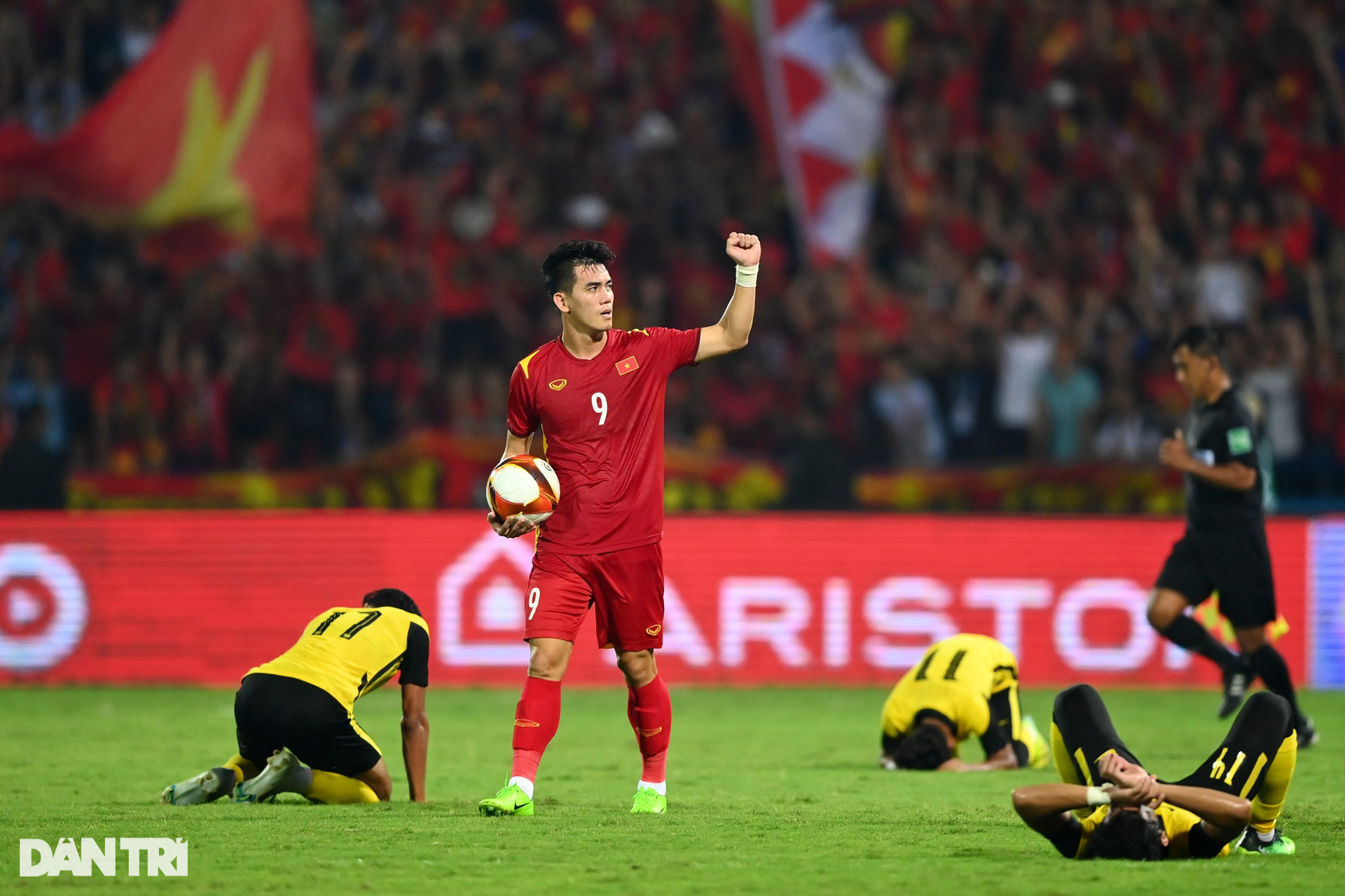 U23 Malaysia gục ngã trước U23 Việt Nam sau bàn thắng vàng của Tiến Linh - 11