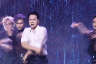 Màn trình diễn "gây sốt" của Chủ tịch ACB Trần Hùng Huy