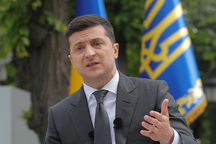Tổng thống Zelensky thúc giục phương Tây kéo Ukraine ra khỏi "vùng xám"