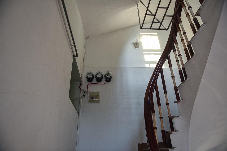 Cuộc sống khó tin bên trong những phòng trọ hộp diêm chỉ 3m2 ở Hà Nội - 1 Cuộc sống khó tin bên trong những phòng trọ hộp diêm chỉ 3m2 ở Hà Nội - 1