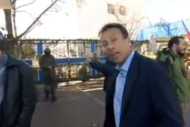 Tới trụ sở hải quân bị chiếm giữ ở Crimea