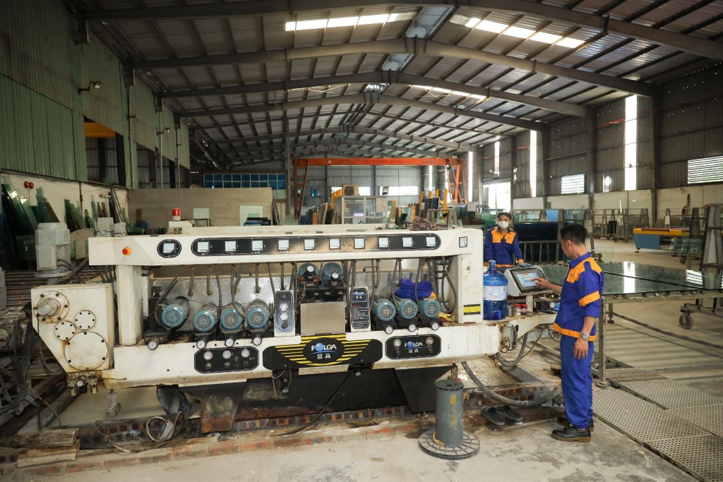 Kính cường lực MB Glass và tầm nhìn mang kính tới mọi nhà - 2 Kính cường lực MB Glass và tầm nhìn mang kính tới mọi nhà - 2