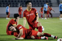 Đội tuyển Việt Nam tập đá ma, ôn bài tủ chờ AFF Cup 2020
