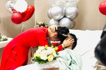 Đám cưới đặc biệt trong phòng bệnh: Hành trình sinh tử của chú rể