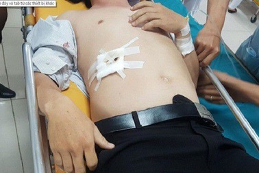 Học sinh bạo lực: Gia đình ở đâu?