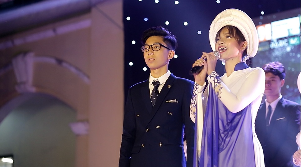 Hành trình đăng quang Đại sứ THPT Chu Văn An của cặp đôi lớp 10 - 3 Hành trình đăng quang Đại sứ THPT Chu Văn An của cặp đôi lớp 10 - 3