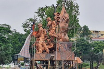 Dựng tượng đài CSGT và PCCC: Quan trọng là lòng dân có tượng đài hay không!