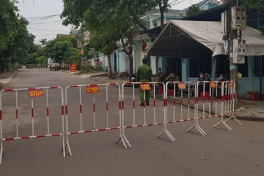 Quảng Trị: Lịch trình đi lại dày đặc của 2 bệnh nhân nghi mắc Covid-19