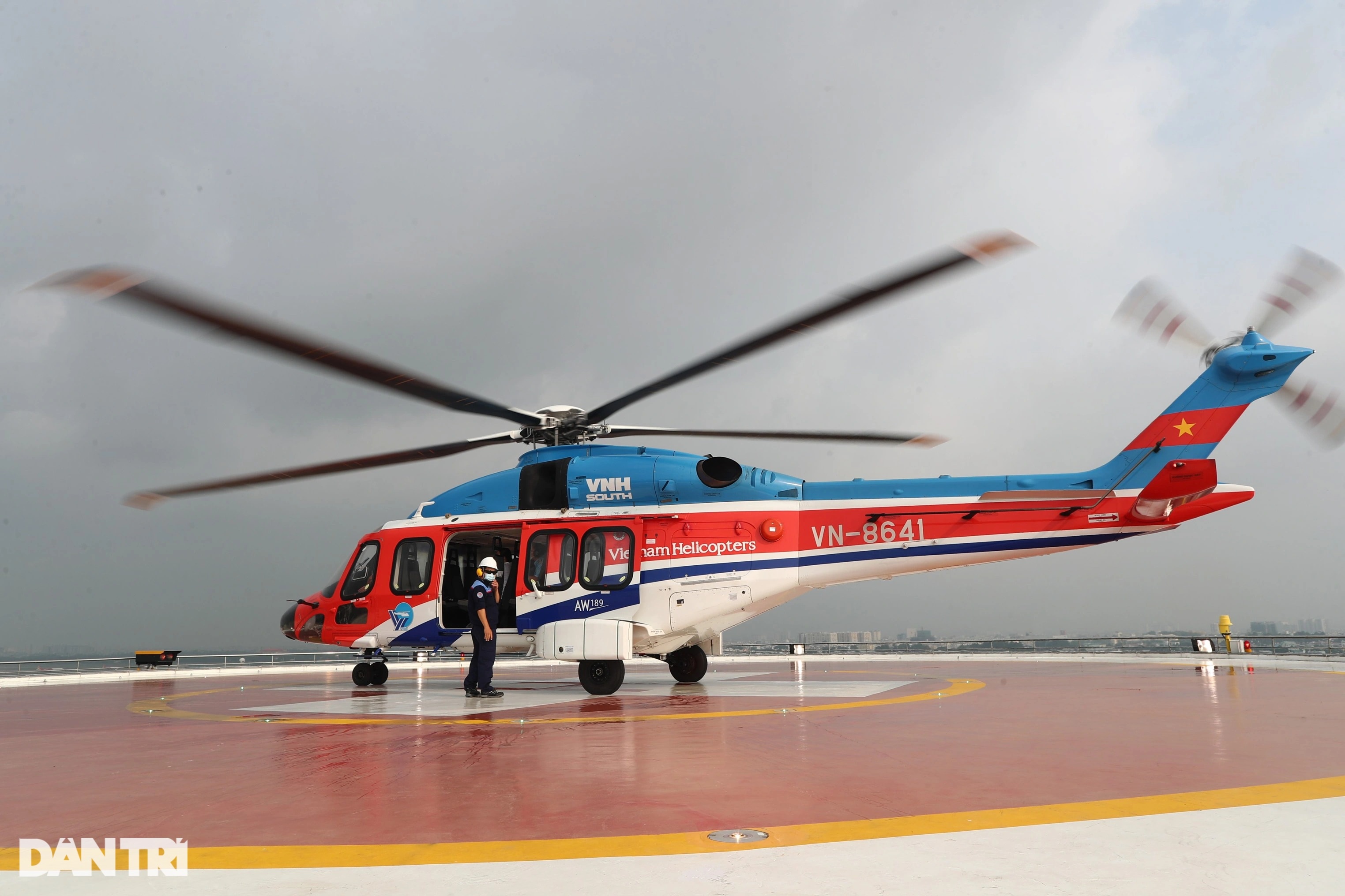 Trực thăng 540 tỷ đưa du khách ngắm toàn cảnh TPHCM từ trên cao - 1 Trực thăng 540 tỷ đưa du khách ngắm toàn cảnh TPHCM từ trên cao - 1