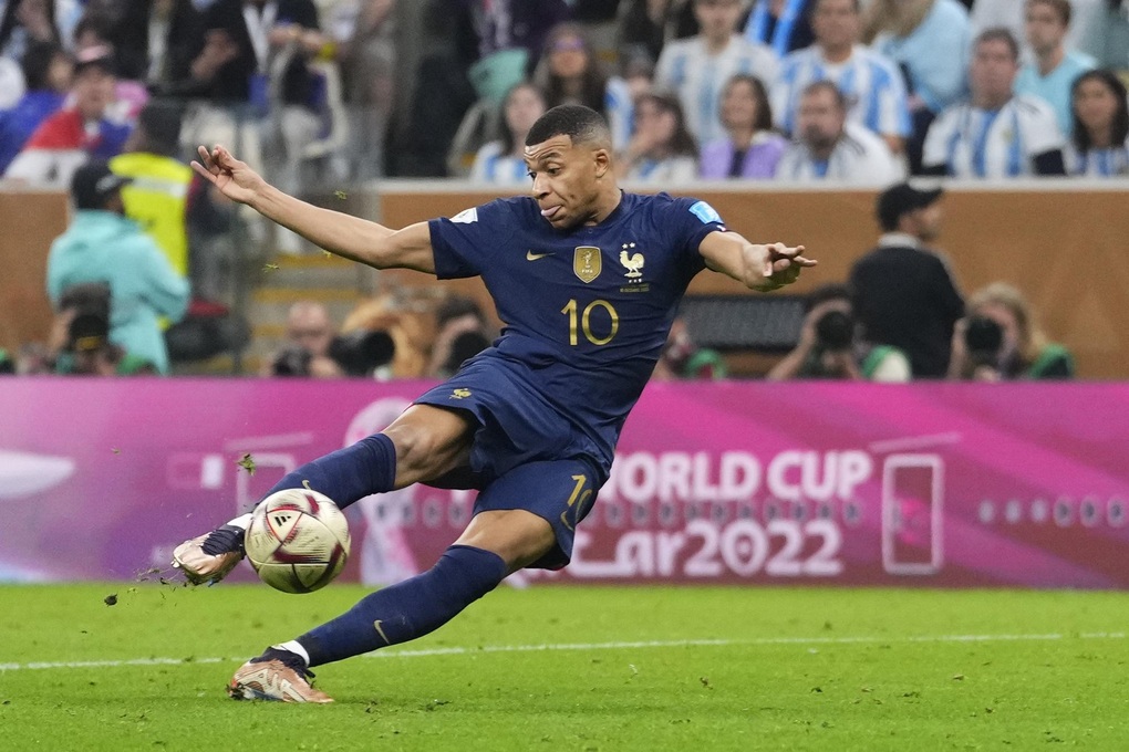 Những hình ảnh ấn tượng ở trận chung kết hay nhất lịch sử World Cup - 14 Những hình ảnh ấn tượng ở trận chung kết hay nhất lịch sử World Cup - 14