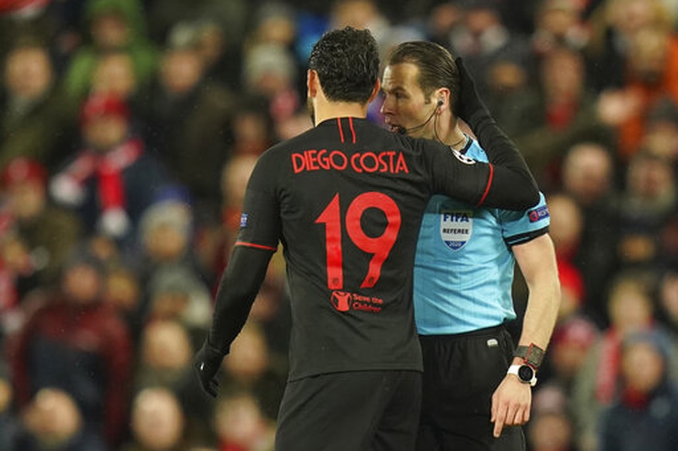 Liverpool 2-3 Atletico Madrid: Adrian mắc sai lầm khiến Liverpool bị loại - 16 Liverpool 2-3 Atletico Madrid: Adrian mắc sai lầm khiến Liverpool bị loại - 16