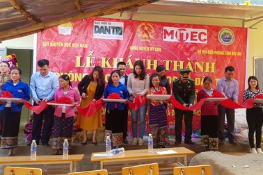 Báo Dân trí khánh thành điểm trường Mầm non sát biên giới Việt - Lào