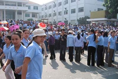 Chính sách nào cho 300 nghìn người sắp thất nghiệp?