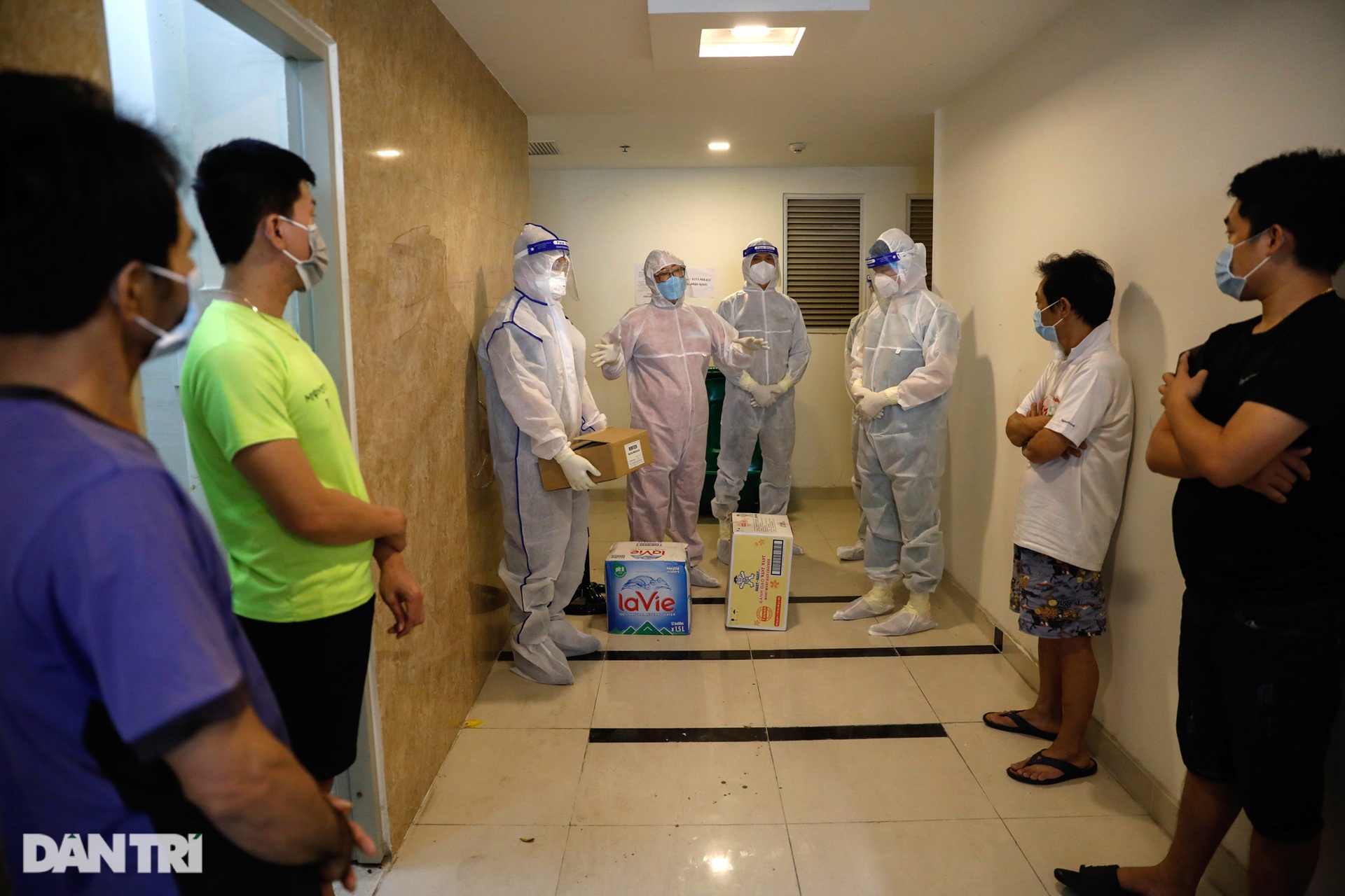 Gặp mặt, trò chuyện trực tiếp với hàng trăm F0 ở TPHCM - 6 Gặp mặt, trò chuyện trực tiếp với hàng trăm F0 ở TPHCM - 6