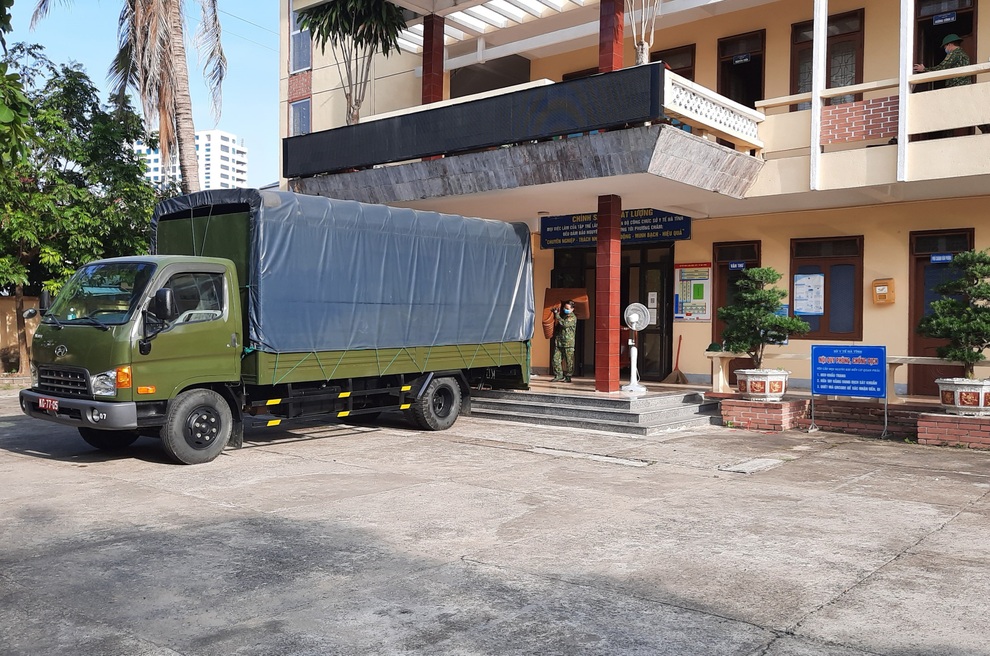 Hà Tĩnh chuẩn bị mặt bằng dựng bệnh viện dã chiến - 1 Hà Tĩnh chuẩn bị mặt bằng dựng bệnh viện dã chiến - 1