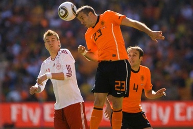 Hà Lan - Đan Mạch: Sức mạnh “cơn lốc màu da cam”