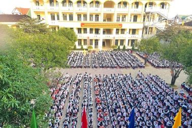 Hội phụ huynh vận động thu 700.000 đồng/học sinh để tập văn nghệ mừng 20/11