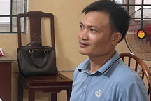 Bắt khẩn cấp kẻ giết tình địch bằng con dao gọt hoa quả